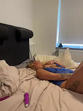 SvenskMILF online show from 03-26-26, 11:16