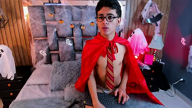 owen  johnson online show from 10-29-25, 12:18