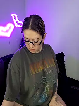 Snapshot of HarleyDemon666 chatting on 02-10-26, 08:13 HarleyDemon666 online show from 02-10-26, 08:13