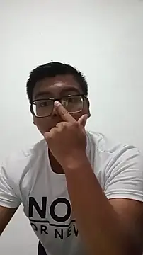 Adrian Saint online show from 11-24-25, 03:28