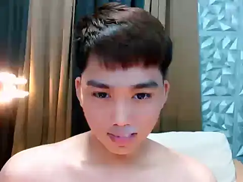 Snapshot of Mister_officer69 chatting on 09-14-25, 05:39 Mister officer69 online show from 09-14-25, 05:39