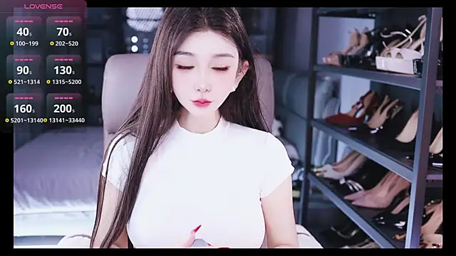 kelariy online show from 10-14-25, 02:07