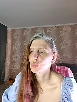 CandiCole online show from 06-05-26, 07:03