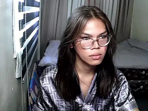 keana laux online show from 09-13-25, 05:29