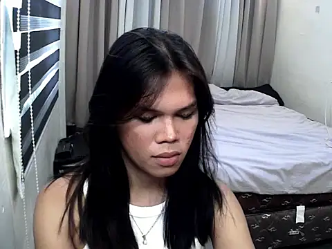 keana laux online show from 09-28-25, 05:46