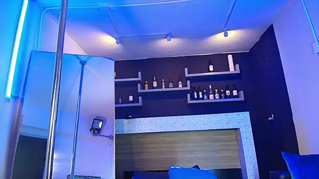  DantFox  online show from 11-24-25, 08:19