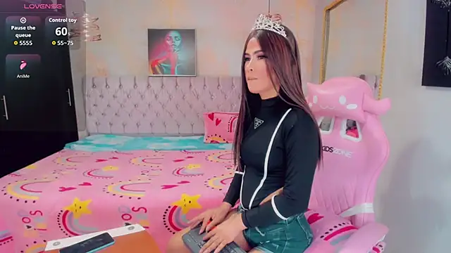 Snapshot of x_franco_x chatting on 10-04-25, 09:57 x franco x online show from 10-04-25, 09:57