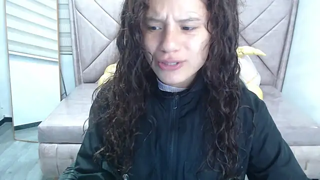 Velvet Moon V online show from 09-18-25, 01:02