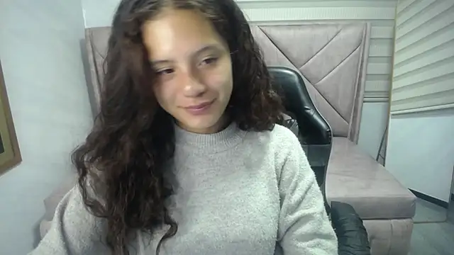 Velvet Moon V online show from 10-07-25, 01:08