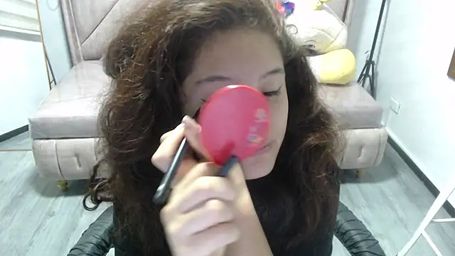 Velvet Moon V online show from 11-19-25, 01:11