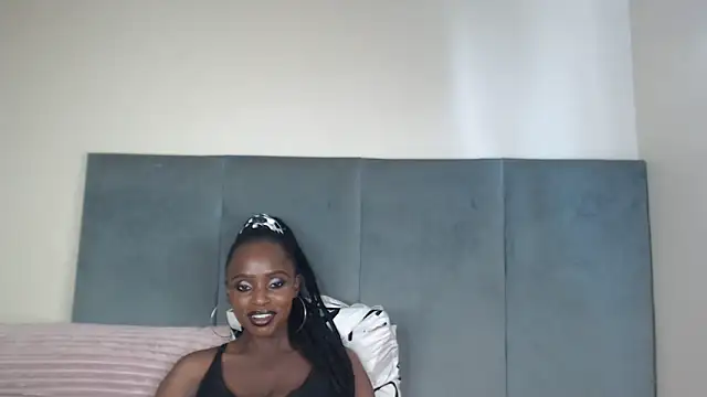 Jah-Queen online show from 04-08-26, 08:36