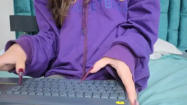 Emma Foxi online show from 11-29-25, 02:58