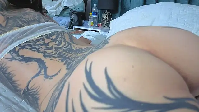 Emma Foxi online show from 04-16-26, 09:39