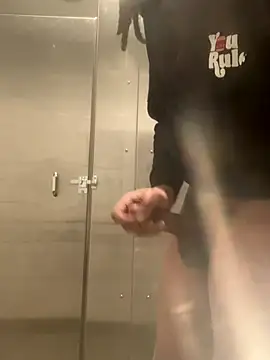 Snapshot of PittsburghKing chatting on 12-15-25, 05:12 PittsburghKing online show from 12-15-25, 05:12