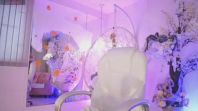 JadeSummerr online show from 10-08-25, 11:41