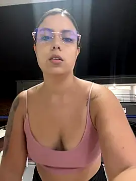 Snapshot of LICEET chatting on 10-01-25, 11:33 LICEET online show from 10-01-25, 11:33