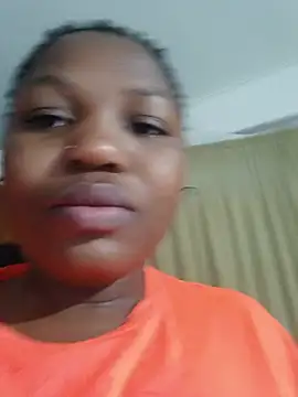 Snapshot of SweetHoney21_ chatting on 07-18-26, 05:33 SweetHoney21 online show from 07-18-26, 05:33
