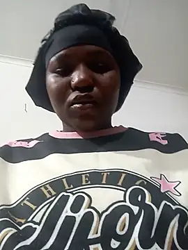 Snapshot of SweetHoney21_ chatting on 07-24-26, 06:00 SweetHoney21 online show from 07-24-26, 06:00