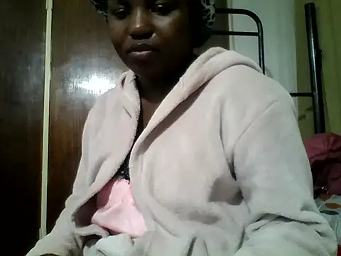 Snapshot of SweetHoney21_ chatting on 07-27-26, 06:04 SweetHoney21 online show from 07-27-26, 06:04