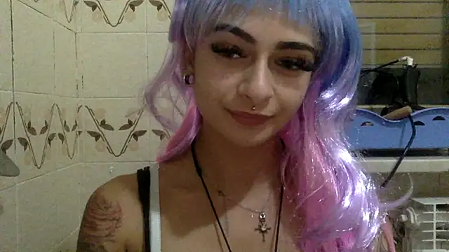 Snapshot of piccolaflo chatting on 06-13-26, 08:18 piccolaflo online show from 06-13-26, 08:18