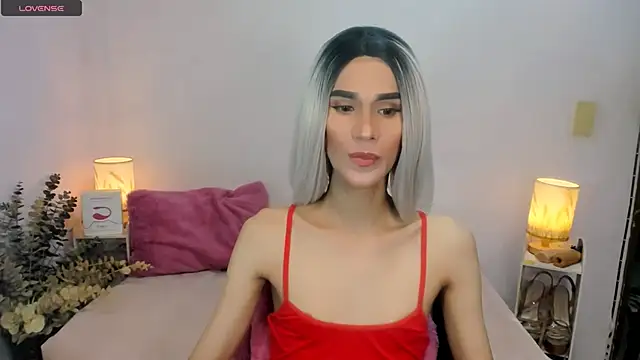 Snapshot of tsmokemachine chatting on 10-29-25, 05:47 tsmokemachine online show from 10-29-25, 05:47