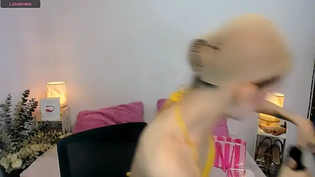 Snapshot of tsmokemachine chatting on 10-30-25, 05:46 tsmokemachine online show from 10-30-25, 05:46