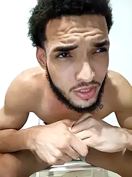 Snapshot of Utreh_ chatting on 10-30-25, 10:54 Utreh online show from 10-30-25, 10:54