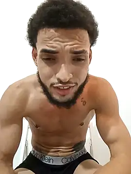 Snapshot of Utreh_ chatting on 11-05-25, 04:12 Utreh online show from 11-05-25, 04:12