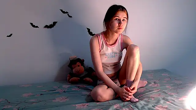 litle owl online show from 10-14-25, 10:10