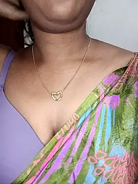 Snapshot of Tamil_kavinila chatting on 11-29-25, 04:26 Tamil kavinila online show from 11-29-25, 04:26