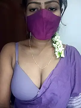 Snapshot of Tamil_kavinila chatting on 12-14-25, 04:18 Tamil kavinila online show from 12-14-25, 04:18