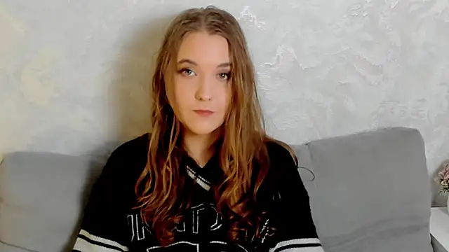 Snapshot of EiraWise chatting on 12-04-25, 02:48 EiraWise online show from 12-04-25, 02:48