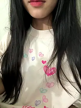 Snapshot of Desi_sara chatting on 09-10-25, 04:07 Desi sara online show from 09-10-25, 04:07