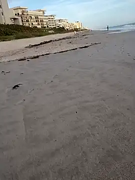 sarahkat86 online show from 11-06-25, 12:28