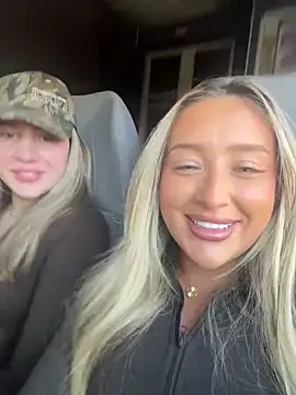 Laceyvipx online show from 04-08-26, 01:11