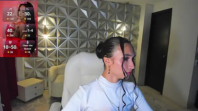Snapshot of hellen_tease chatting on 06-10-26, 12:37 hellen tease online show from 06-10-26, 12:37