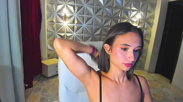 Snapshot of hellen_tease chatting on 06-14-26, 01:13 hellen tease online show from 06-14-26, 01:13