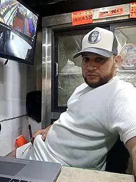 Catire10  online show from 11-26-25, 01:56