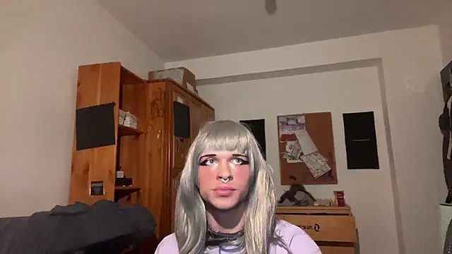 emilydee666 online show from 09-30-25, 09:53