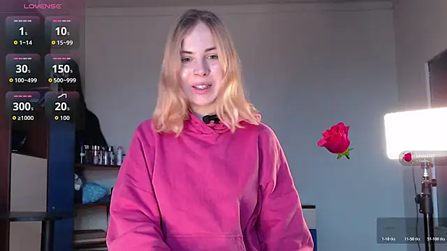 Snapshot of Alismoona chatting on 11-26-25, 08:15 Alismoona online show from 11-26-25, 08:15