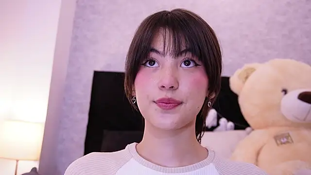 Snapshot of Aitana_Jhons chatting on 10-24-25, 12:12 Aitana Jhons online show from 10-24-25, 12:12