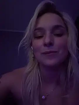 LilFleurish online show from 10-21-25, 07:36