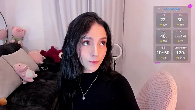sarah saenz  online show from 07-30-26, 08:13