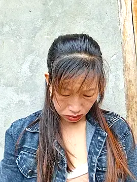 Snapshot of ngocngoc_cute chatting on 05-25-26, 12:49 ngocngoc cute online show from 05-25-26, 12:49