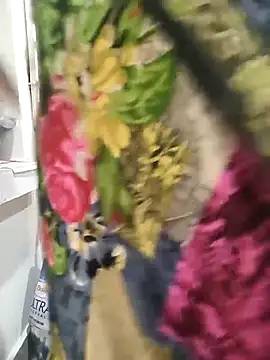 Snapshot of Swapna_Hyd chatting on 12-21-25, 09:49 Swapna Hyd online show from 12-21-25, 09:49