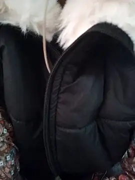 Neha Tyagi online show from 11-27-25, 04:58