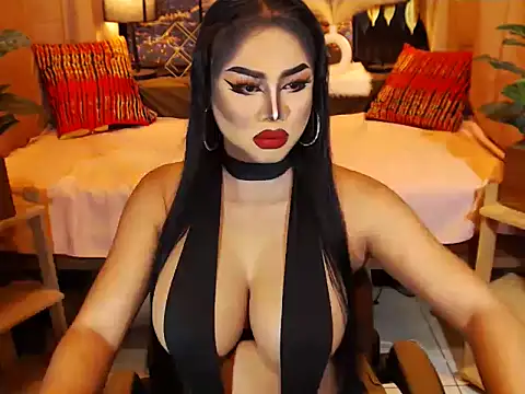 Snapshot of TRANSLUNAA chatting on 06-29-26, 03:13 TRANSLUNAA online show from 06-29-26, 03:13