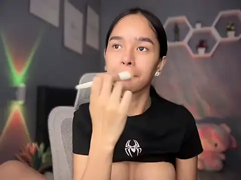 lelasohna online show from 10-26-25, 07:58