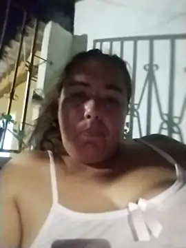 Snapshot of yyuly chatting on 09-29-25, 01:44 yyuly online show from 09-29-25, 01:44