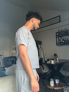 Gipsyboysteve online show from 04-18-26, 06:28